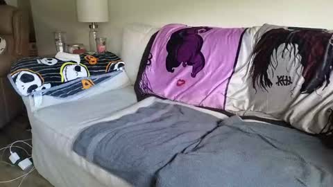 christinabby143 online show from 10-06-25, 06:16