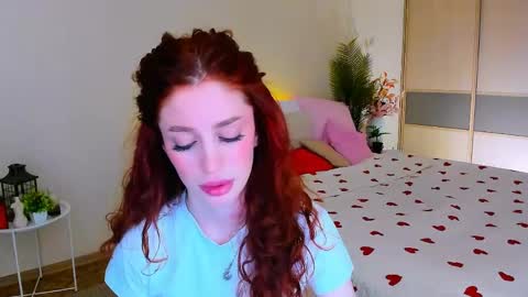 christinaconteeree online show from 05-08-26, 07:19