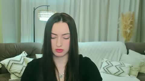 Christina Florence online show from 06-16-26, 04:37