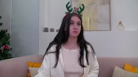 Christina online show from 12-30-24, 06:38