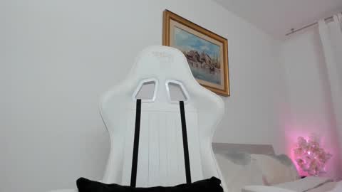 Snapshot of christine0990__ chatting on 03-07-25, 07:19 Hi im Christine online show from 03-07-25, 07:19