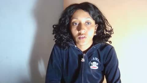 christine213 online show from 10-09-25, 09:24