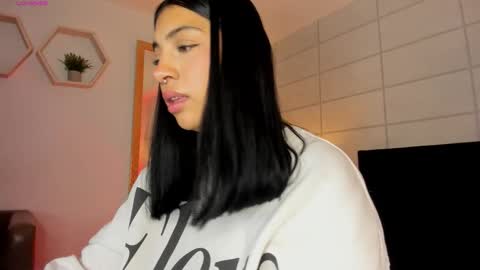 Christine  online show from 11-19-25, 12:05