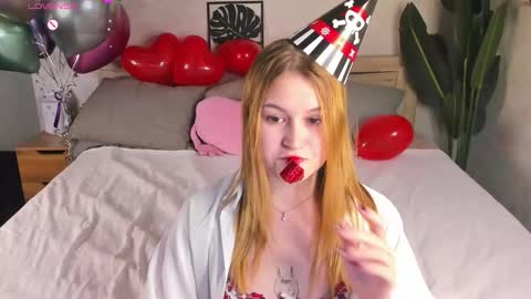 christine_wallker online show from 09-13-25, 01:05
