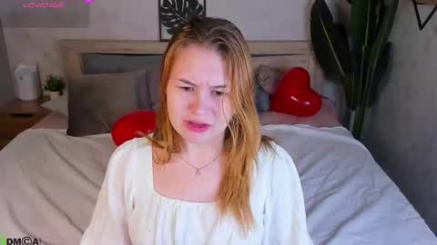 christine_wallker online show from 09-16-25, 12:22
