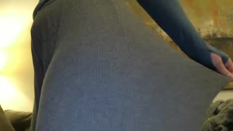 Snapshot of christinescorner chatting on 06-23-26, 04:21 Christine online show from 06-23-26, 04:21