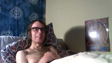 Snapshot of christophe_73 chatting on 02-16-25, 05:15 Chris online show from 02-16-25, 05:15