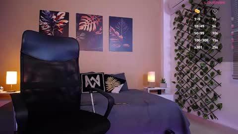 Christopher Black online show from 02-10-26, 01:26