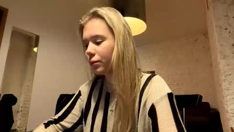 Kiki online show from 02-08-26, 03:15