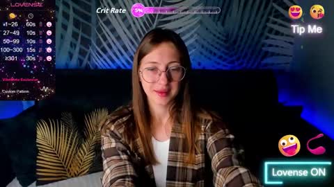 Snapshot of christycrayme chatting on 10-02-25, 10:28 ChristyCrayme online show from 10-02-25, 10:28