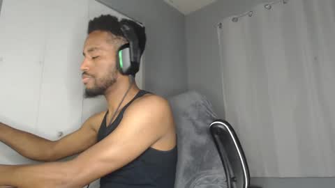 ChrisVacherx online show from 12-22-24, 02:27