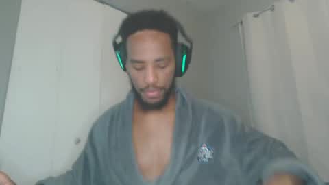 ChrisVacherx online show from 01-05-25, 05:30