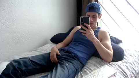 Chrixtopherobin online show from 03-16-26, 10:14