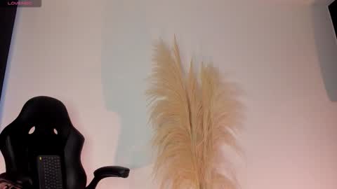 Snapshot of chrizmacgregor chatting on 10-14-25, 09:59 chrizmacgregor online show from 10-14-25, 09:59