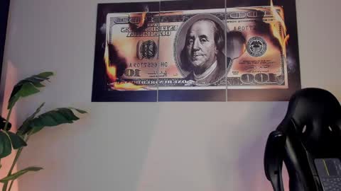 Snapshot of chrizmacgregor chatting on 03-08-26, 02:04 chrizmacgregor online show from 03-08-26, 02:04