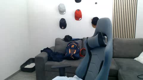 Snapshot of chrizz80 chatting on 07-29-26, 03:54 Chrizz online show from 07-29-26, 03:54