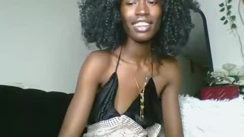 Snapshot of chroe22 chatting on 01-10-26, 09:30 chroe22 online show from 01-10-26, 09:30