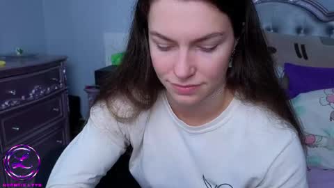 Snapshot of chroniclove chatting on 05-13-26, 08:49 Marley online show from 05-13-26, 08:49