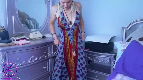 Snapshot of chroniclove chatting on 05-15-26, 06:04 Marley online show from 05-15-26, 06:04