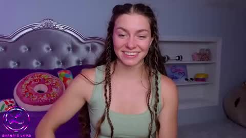 Snapshot of chroniclove chatting on 06-17-26, 11:49 Marley online show from 06-17-26, 11:49