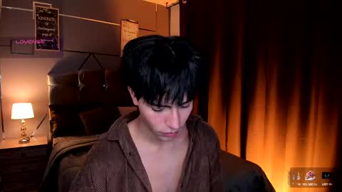 chrristopher77 online show from 09-17-25, 12:29