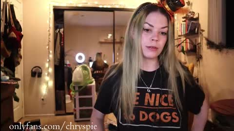 Snapshot of chrysanthulu chatting on 10-02-25, 05:25 Chrys online show from 10-02-25, 05:25