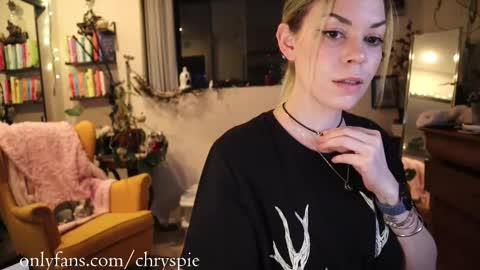 Snapshot of chrysanthulu chatting on 10-10-25, 05:39 Chrys online show from 10-10-25, 05:39