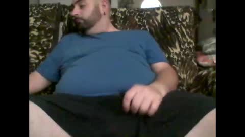 Snapshot of chubbbybo chatting on 10-22-25, 05:45 Chubby Boy97 online show from 10-22-25, 05:45