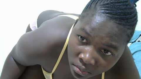 DivaDee online show from 02-19-25, 08:41