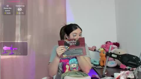 Snapshot of chubby_vaniie_ chatting on 10-14-25, 03:57 Vanesa online show from 10-14-25, 03:57