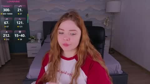 Kelly online show from 04-26-26, 09:45