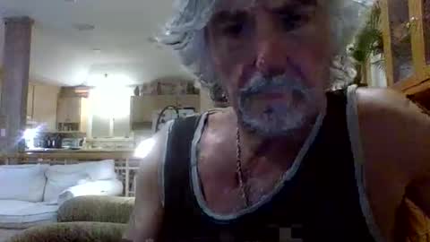 Snapshot of chuck354139 chatting on 10-24-25, 05:26 chuck354139 online show from 10-24-25, 05:26