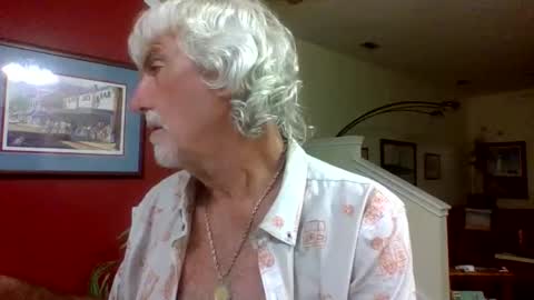 Snapshot of chuck354139 chatting on 10-29-25, 03:42 chuck354139 online show from 10-29-25, 03:42