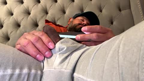 Snapshot of chuglif3 chatting on 10-01-25, 11:55 Alexander online show from 10-01-25, 11:55