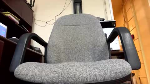 Snapshot of chuglif3 chatting on 10-29-25, 05:47 Alexander online show from 10-29-25, 05:47