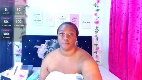 Snapshot of ciaraebonyxxx chatting on 12-25-24, 06:52 ciaraebonyxxx online show from 12-25-24, 06:52