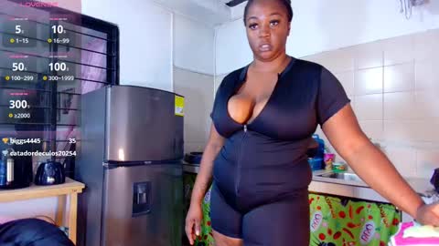 Snapshot of ciaraebonyxxx chatting on 02-14-25, 02:33 ciaraebonyxxx online show from 02-14-25, 02:33