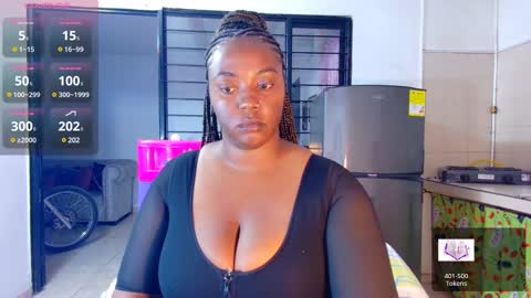 Snapshot of ciaraebonyxxx chatting on 03-04-25, 03:44 ciaraebonyxxx online show from 03-04-25, 03:44