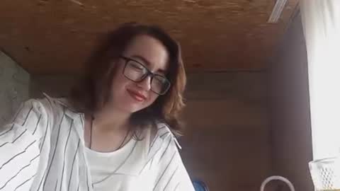 Snapshot of cicelyphaup chatting on 06-15-26, 08:27 Olivia online show from 06-15-26, 08:27