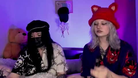 Snapshot of cigaretteduringsex chatting on 09-19-25, 01:56 Helen and Teya online show from 09-19-25, 01:56