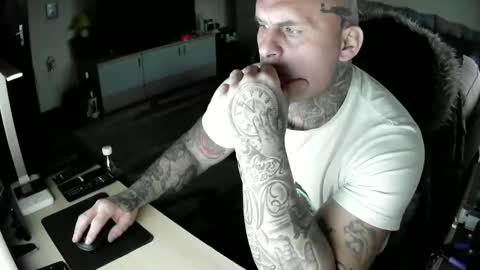 cikakure16081976 online show from 02-09-25, 03:56