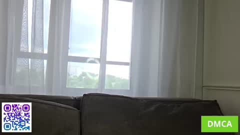   L  online show from 06-19-26, 09:24