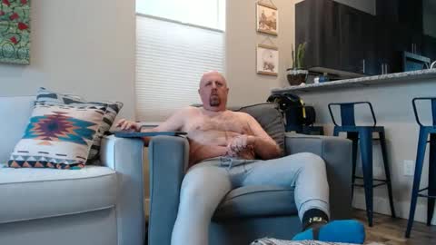 Snapshot of cinapw chatting on 03-08-25, 10:34 cinapw online show from 03-08-25, 10:34