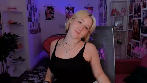 Cin Bellamy online show from 10-06-25, 06:44