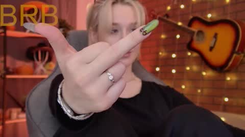 Cin Bellamy online show from 01-09-26, 05:54