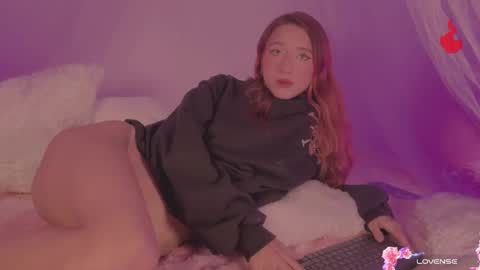 Sofi Eva and Mey online show from 10-25-25, 10:15