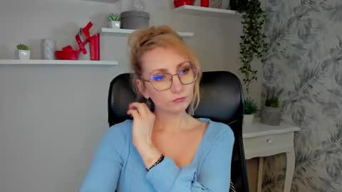 Cinderella online show from 03-03-26, 06:30