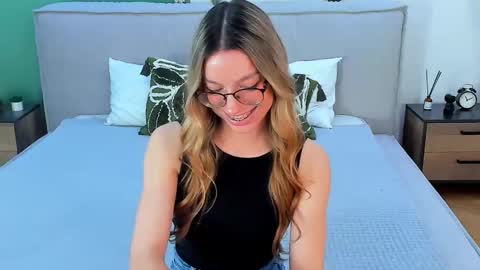 cindymori online show from 11-04-25, 02:38