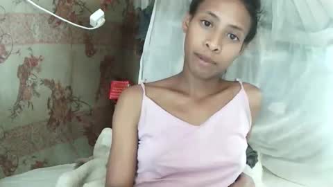 Snapshot of cindyx69q chatting on 10-17-25, 10:29 cindyx69q online show from 10-17-25, 10:29