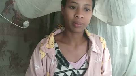 Snapshot of cindyx69q chatting on 10-28-25, 04:27 cindyx69q online show from 10-28-25, 04:27